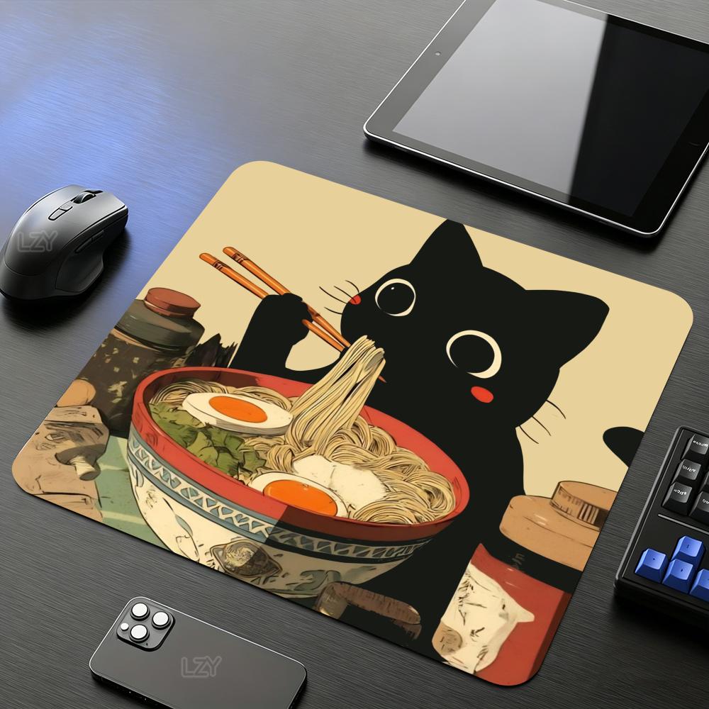 Zwarte kat houdt van het eten  - Gaming Accessories Shop recensie en prijs
