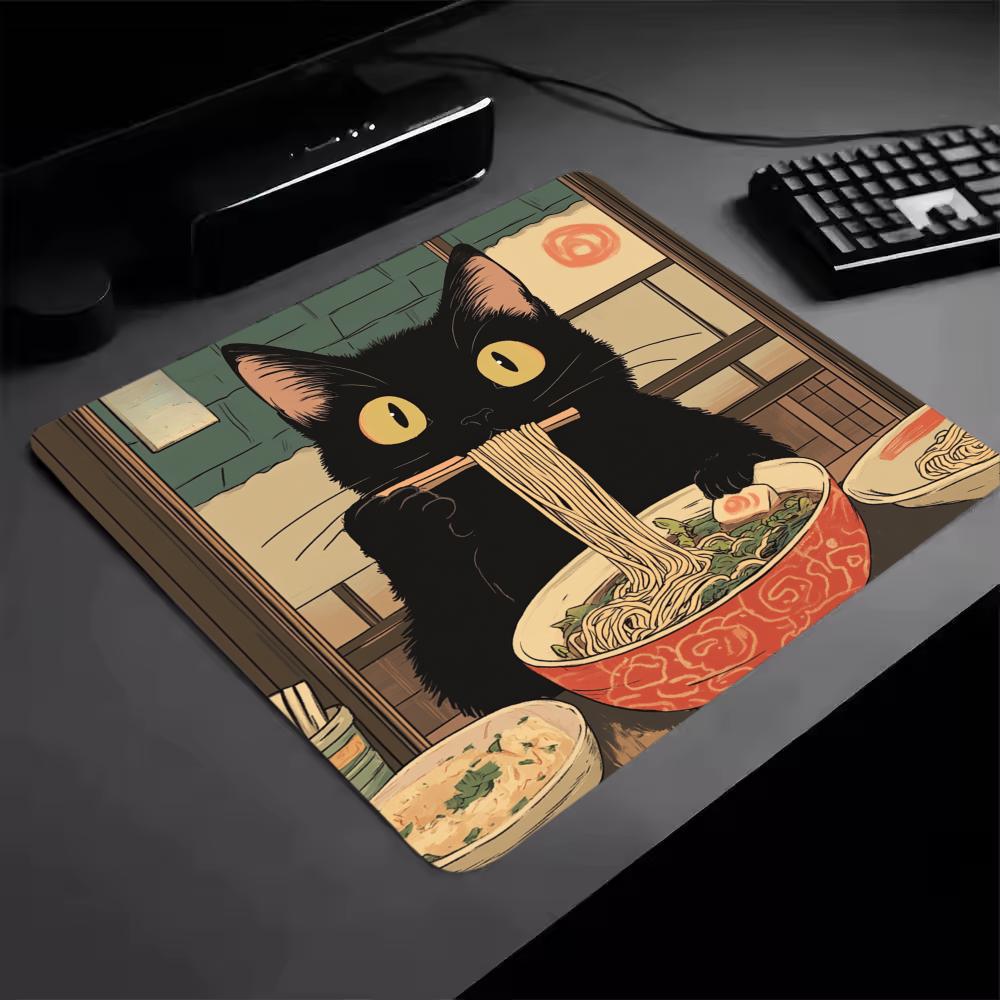 Zwarte kat houdt van het eten  - Gaming Accessories Shop recensie en prijs